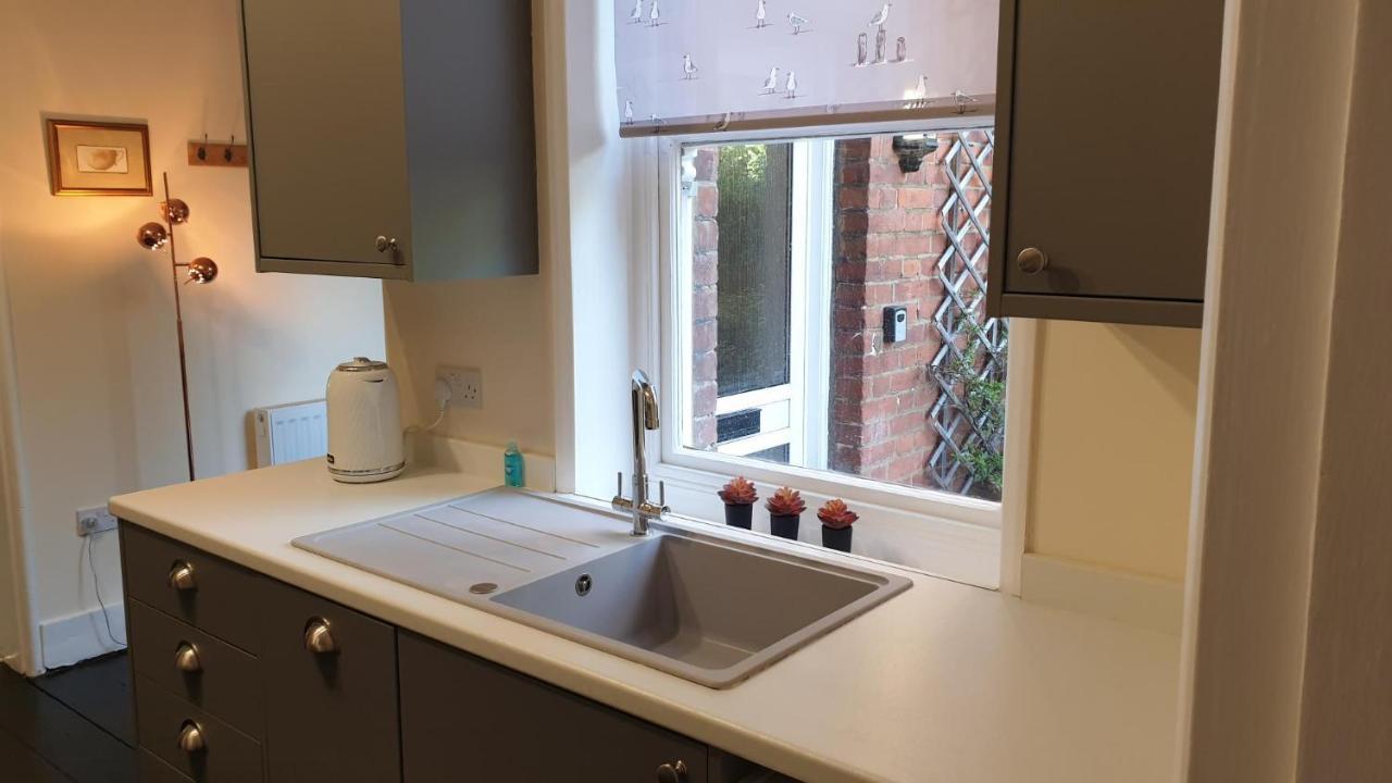 Beautiful Garden Apartment In Leafy St Leonards 5 Mins To Beach Exterior foto