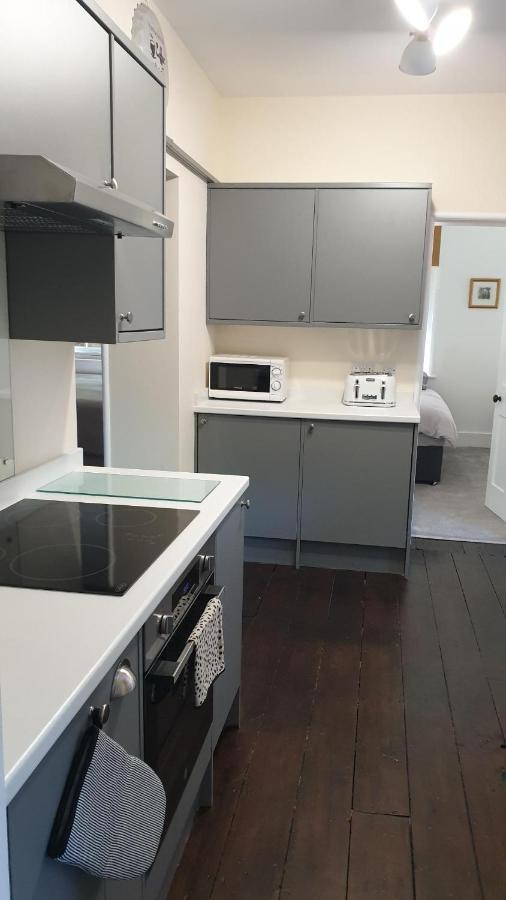 Beautiful Garden Apartment In Leafy St Leonards 5 Mins To Beach Exterior foto